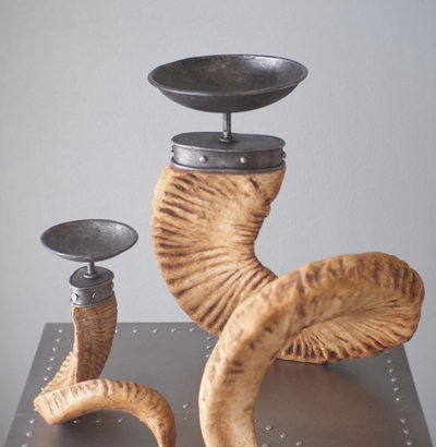 AS-714B and AS-715B_AS Ram Horn Candle stand Large and small